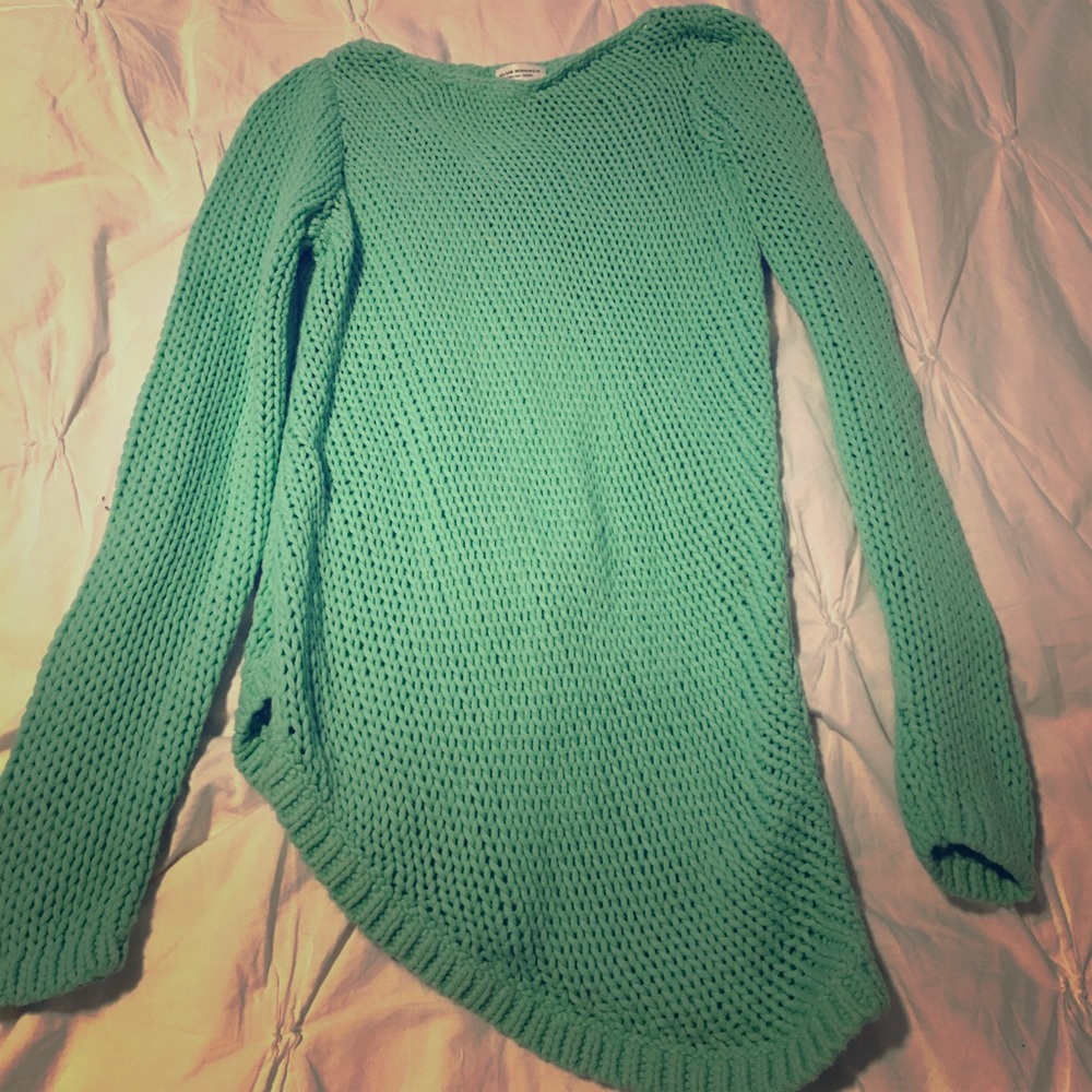 Soft cotton sweater, great for easing into fall